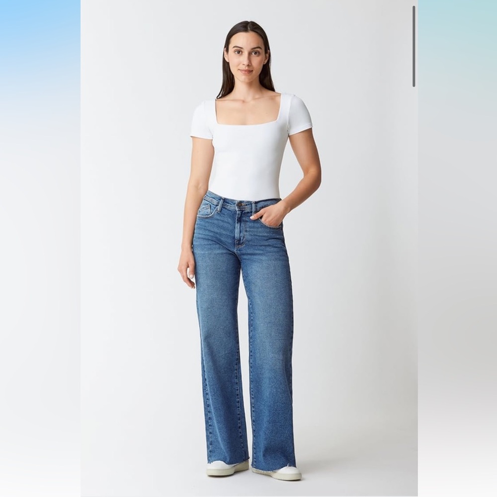 Wide leg jeans